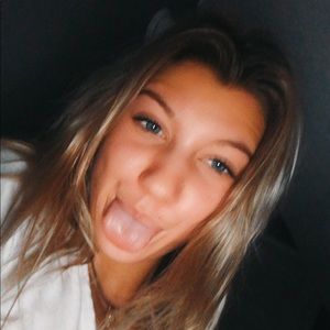 Meet your Posher, Haley